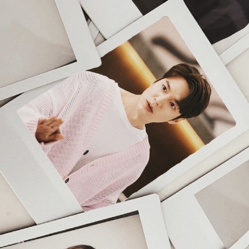 30/50PC Korean Idol Lee Minho  - Korean Lifestyle Magazine บทวิจารณ์และราคา