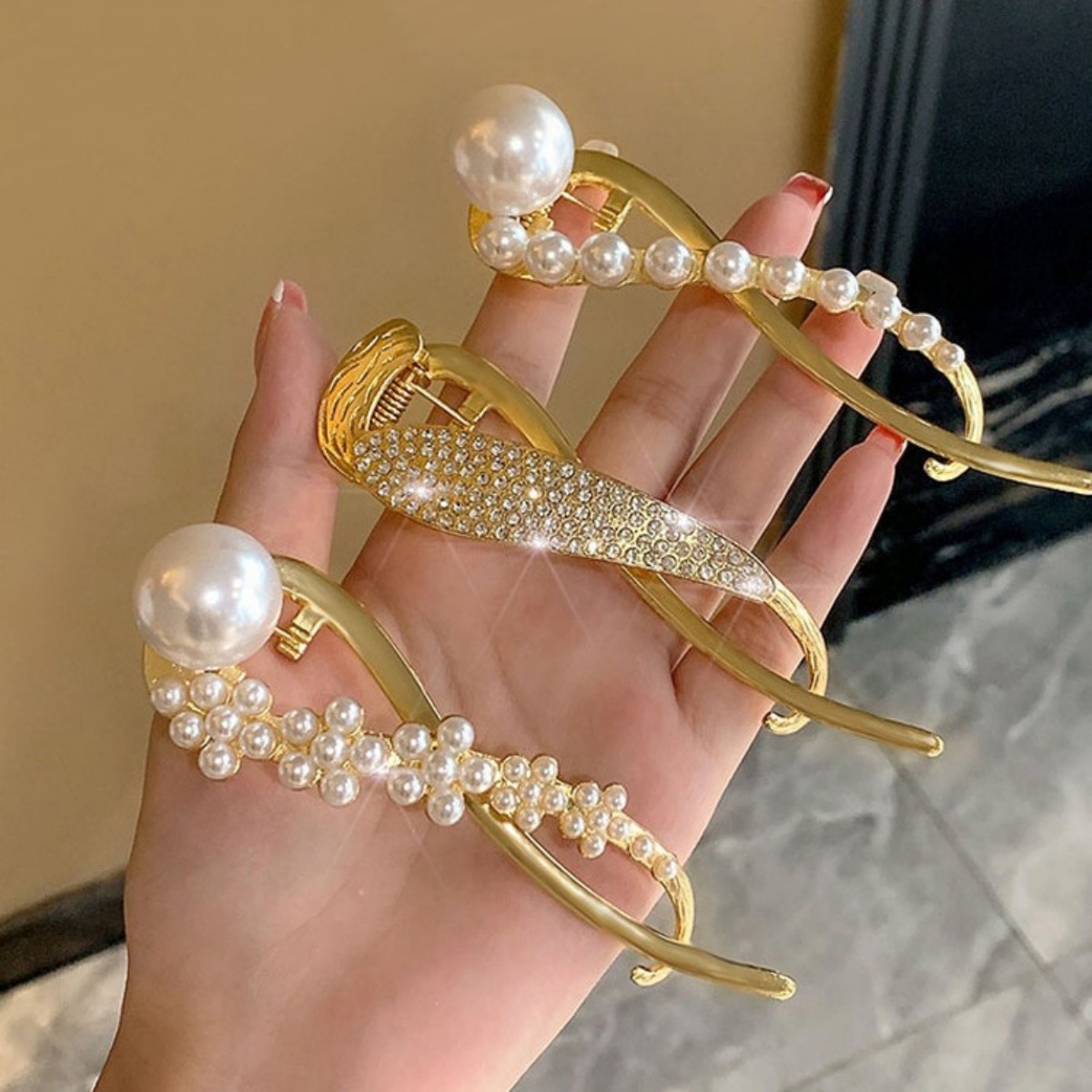 Elegant Glitter Pearl Hair Cli - Korean Daily Lifestyle บทวิจารณ์และราคา