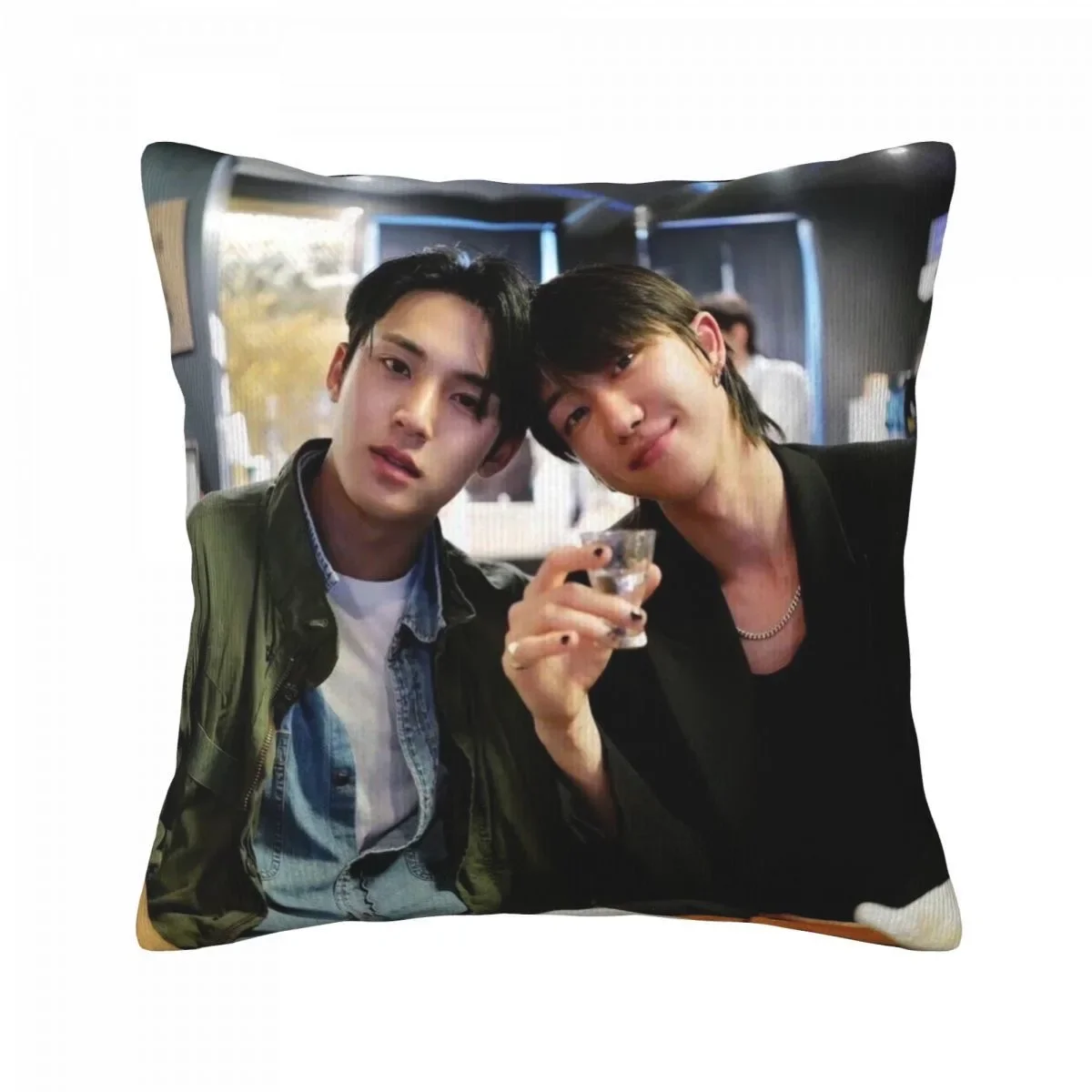 Korean 17 MINGYU Magazine Cove - Korean Lifestyle Magazine บทวิจารณ์และราคา